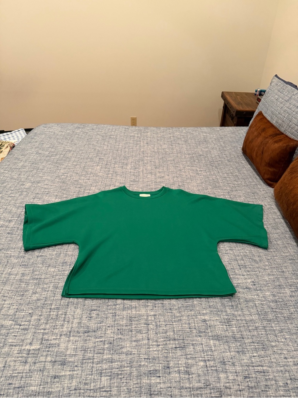NWOT Entro Green Boxy Short Sleeve Tee